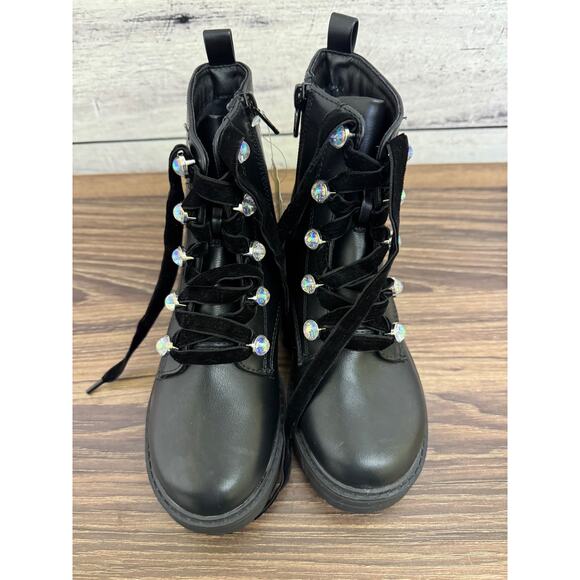 NWT Girls Art Class Black Zara Combat Boots - Size 13 - Picture 2 of 4
